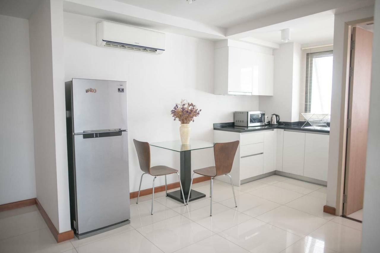 Le Cote, Thonglor Soi 8, Floor 2 Balcony 55sqm * Bangkok