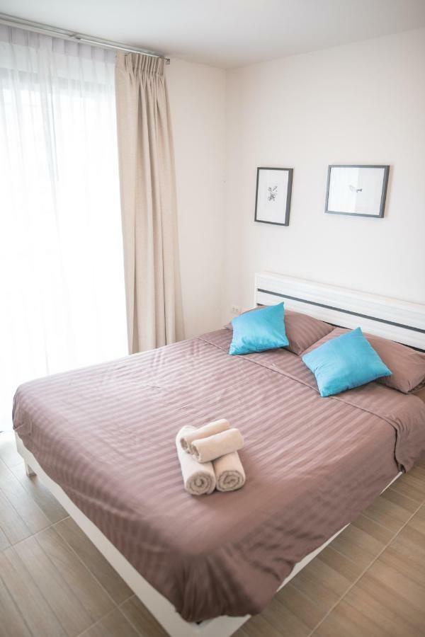 Apartment Le Cote, Thonglor Soi 8, Floor 2 Balcony 55sqm Bangkok